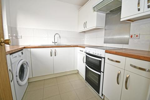 2 bedroom apartment for sale, Maltby Drive, Enfield EN1