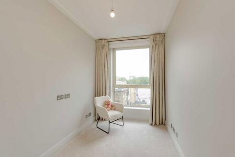 3 bedroom flat to rent, Queens Terrace, London NW8