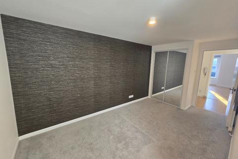 2 bedroom flat to rent, Eday Road, Sheddocksley, Aberdeen, AB15