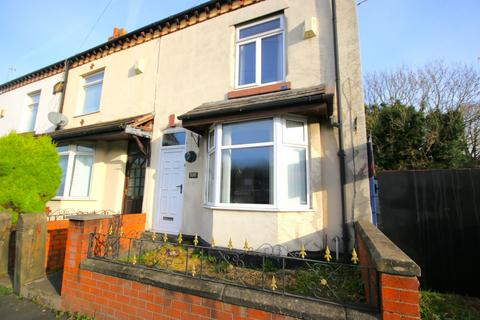 3 bedroom end of terrace house to rent, Woodhouse Lane, Wigan, WN6