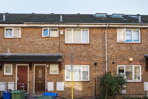 3 bedroom terraced house for sale, Melbury Drive, London