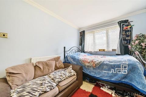 3 bedroom terraced house for sale, Melbury Drive, London