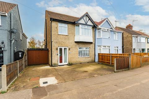 4 bedroom semi-detached house for sale, Durban Road, Lowestoft