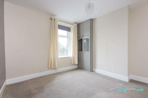 3 bedroom end of terrace house to rent, Meredith Road, Sheffield, S6 4QU