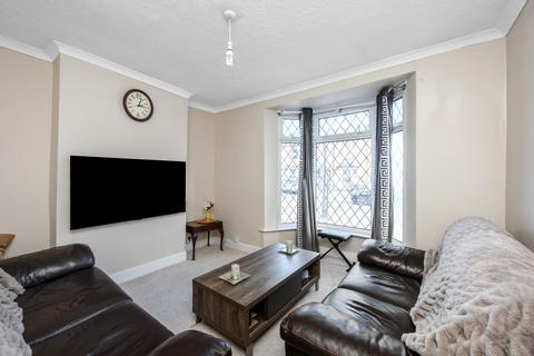 2 bedroom semi-detached house for sale, Garlands Road, Redhill RH1