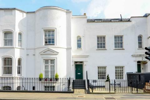 1 bedroom flat to rent, Fulham Road, London SW6