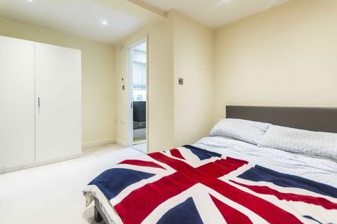 1 bedroom flat to rent, Fulham Road, London SW6