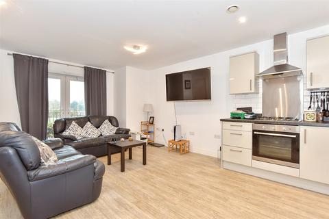 1 bedroom ground floor flat for sale, Sandpiper Road, Chichester, West Sussex