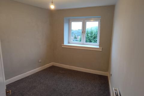 2 bedroom flat to rent, East William Street, Greenock, PA15