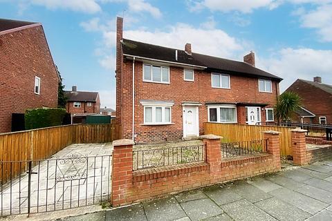 3 bedroom semi-detached house for sale, Strawberry Gardens, High Farm, Wallsend