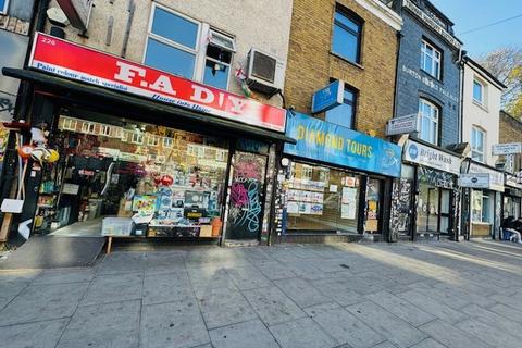 Shop to rent, Bethnal Green Road, Bethnal Green, E2