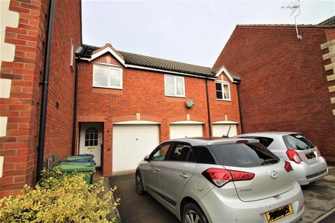 2 bedroom flat to rent, Arlington Road, Walton Cardiff, Tewkesbury