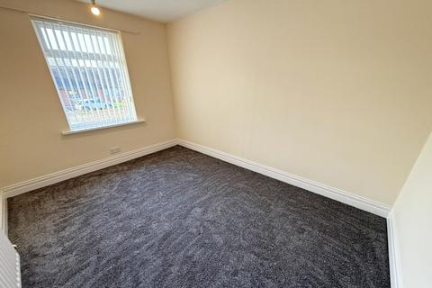 2 bedroom flat to rent, Rutland Place, North Shields, North Tyneside