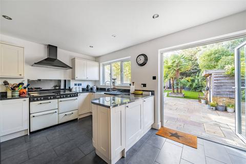 3 bedroom end of terrace house for sale, Summer Road, Thames Ditton KT7