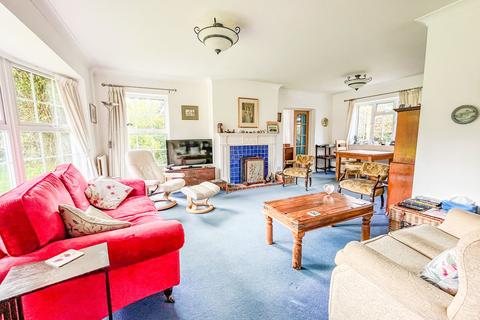 12 Abbots Close, Battle, TN33 0BZ