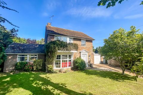 12 Abbots Close, Battle, TN33 0BZ