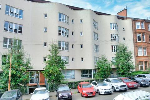 2 bedroom flat to rent, Trefoil Avenue, Glasgow G41