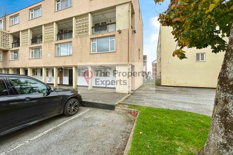 3 bedroom flat for sale, Vaagso Close, Plymouth, PL1