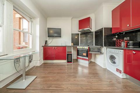 1 bedroom flat to rent, Moscow Road, London W2