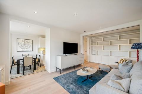 2 bedroom apartment to rent, Grove End Road, St Johns Wood, NW8