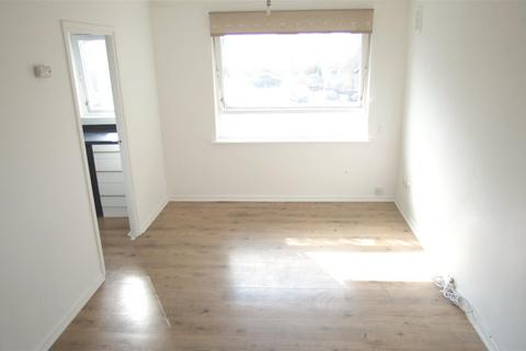 Studio to rent, Braemar Gardens, Berkshire SL1