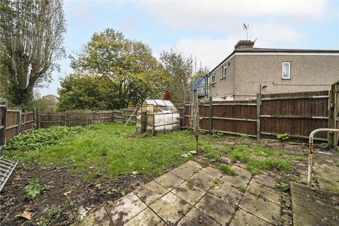 6 Mccall Crescent, London, SE7 8HS