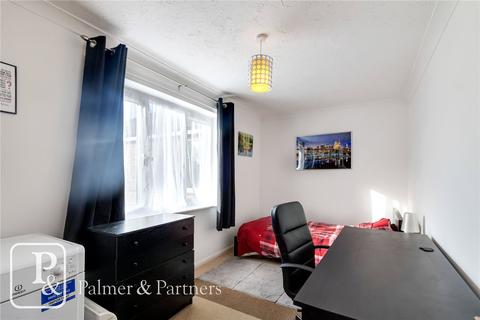 24 Avignon Close, Colchester, CO2 8YH
