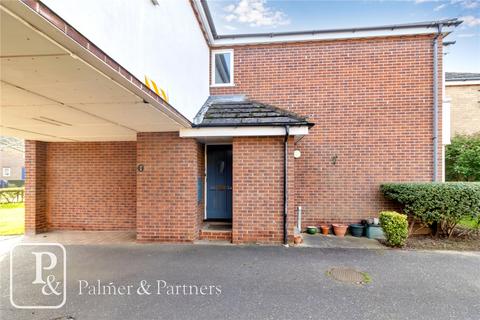24 Avignon Close, Colchester, CO2 8YH