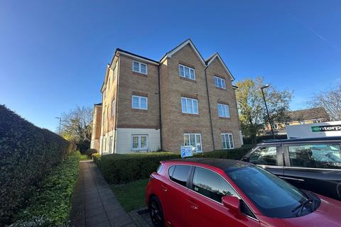 2 bedroom ground floor flat to rent, Gateshead Road, Borehamwood, WD6