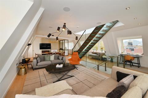 4 bedroom penthouse to rent, Essex Street, London