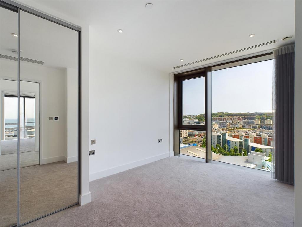 CAM02007 G0-PR0032-STILL016.jpg