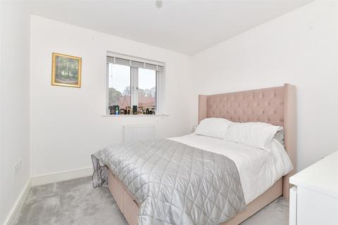 3 bedroom end of terrace house for sale, Bella Rosa Drive, Langley, Maidstone, Kent