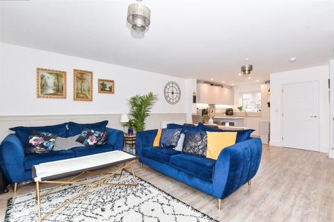 3 bedroom end of terrace house for sale, Bella Rosa Drive, Langley, Maidstone, Kent