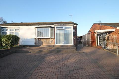 2 bedroom semi-detached bungalow for sale, Derwent, Tamworth