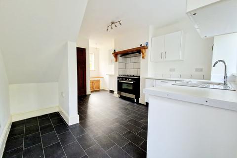 3 bedroom semi-detached house to rent, Langley Avenue, Prestwich, M25