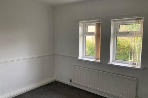 2 bedroom semi-detached house to rent, Lanchester Avenue, Gateshead NE9