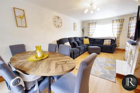 3 bedroom end of terrace house for sale, Swan Close, Brereton WS15