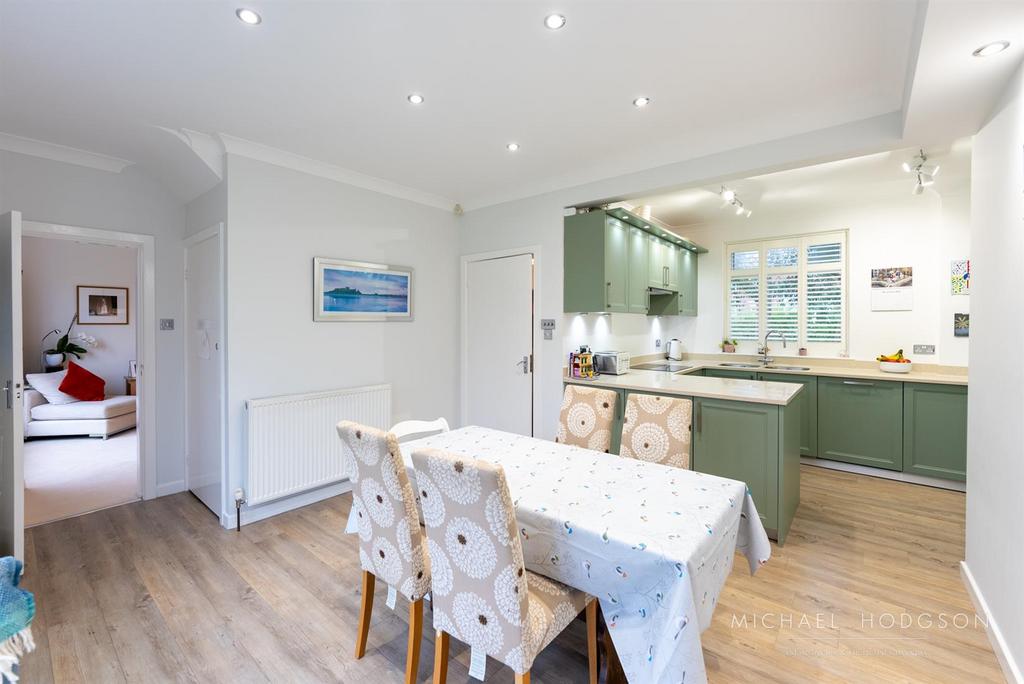 61 Whitburn Road-101.jpg