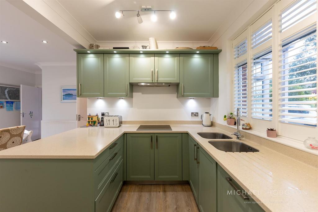 61 Whitburn Road-100.jpg