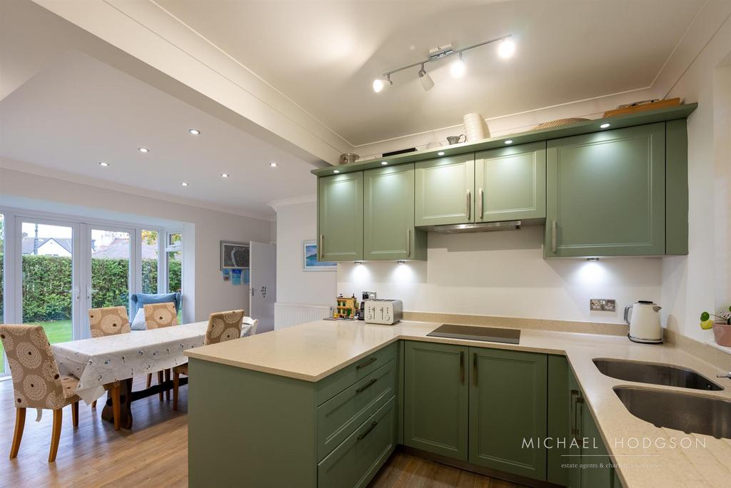 61 Whitburn Road-098.jpg