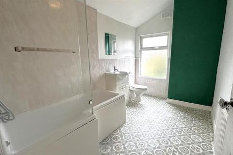 64 Charlotte Road, Stirchley, Birmingham, B30 2BS