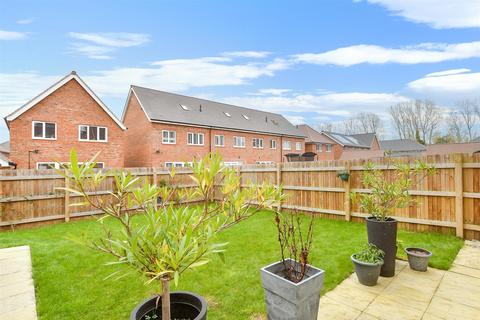 4 bedroom detached house for sale, Barley Way, Sittingbourne, Kent