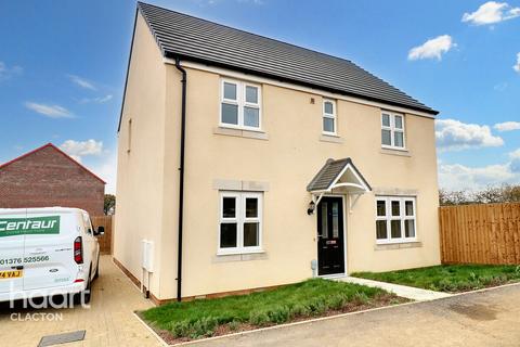 4 bedroom detached house for sale, Auger Road, Clacton-on-Sea