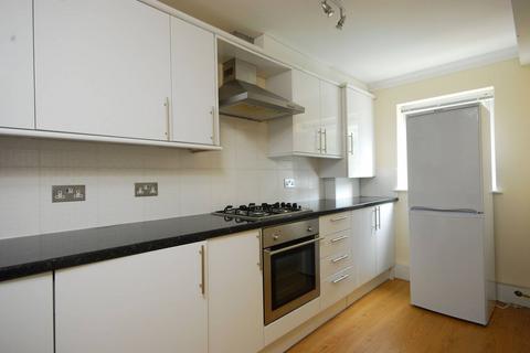 1 bedroom flat to rent, Lavender Road, Clapham Junction, London, SW11