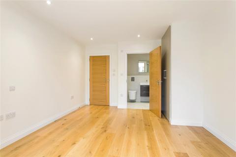 2 bedroom apartment for sale, Green Lane, Northwood, Middlesex, HA6