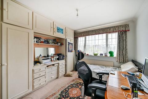35 Robin Hood Lane, London, SW15 3PU