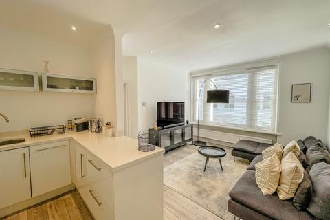 1 bedroom serviced apartment to rent, Lower Thames Street, London EC3R