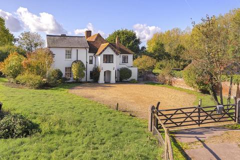 Coleshall Farm Sheppey Way, Iwade, Sittingbourne, ME9 8QY