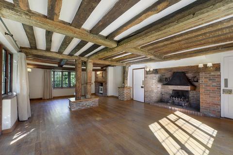 Coleshall Farm Sheppey Way, Iwade, Sittingbourne, ME9 8QY