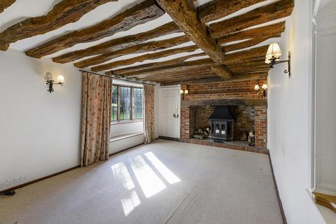 Coleshall Farm Sheppey Way, Iwade, Sittingbourne, ME9 8QY